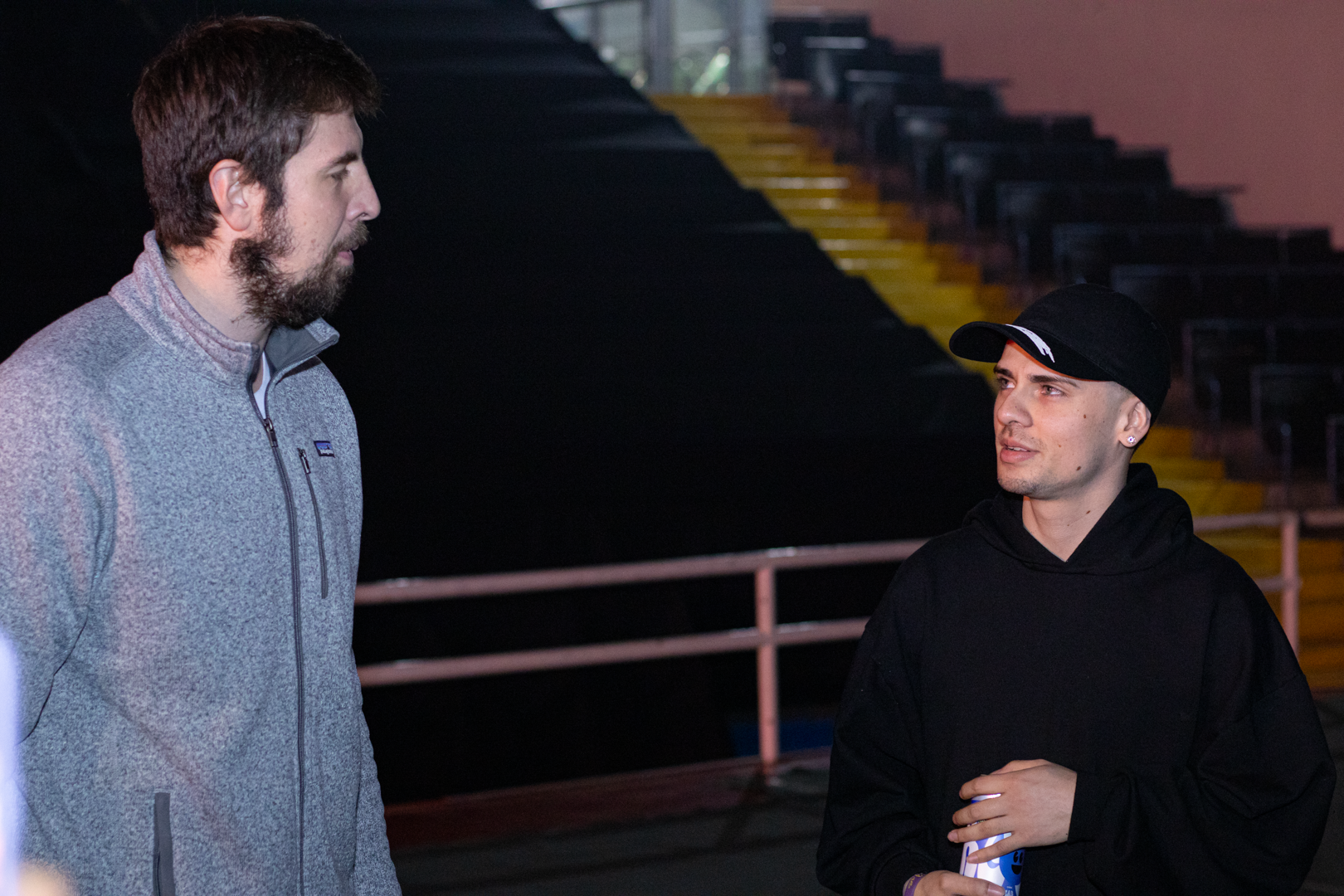 Easykid mostró su Darkera en el Coliseo Municipal