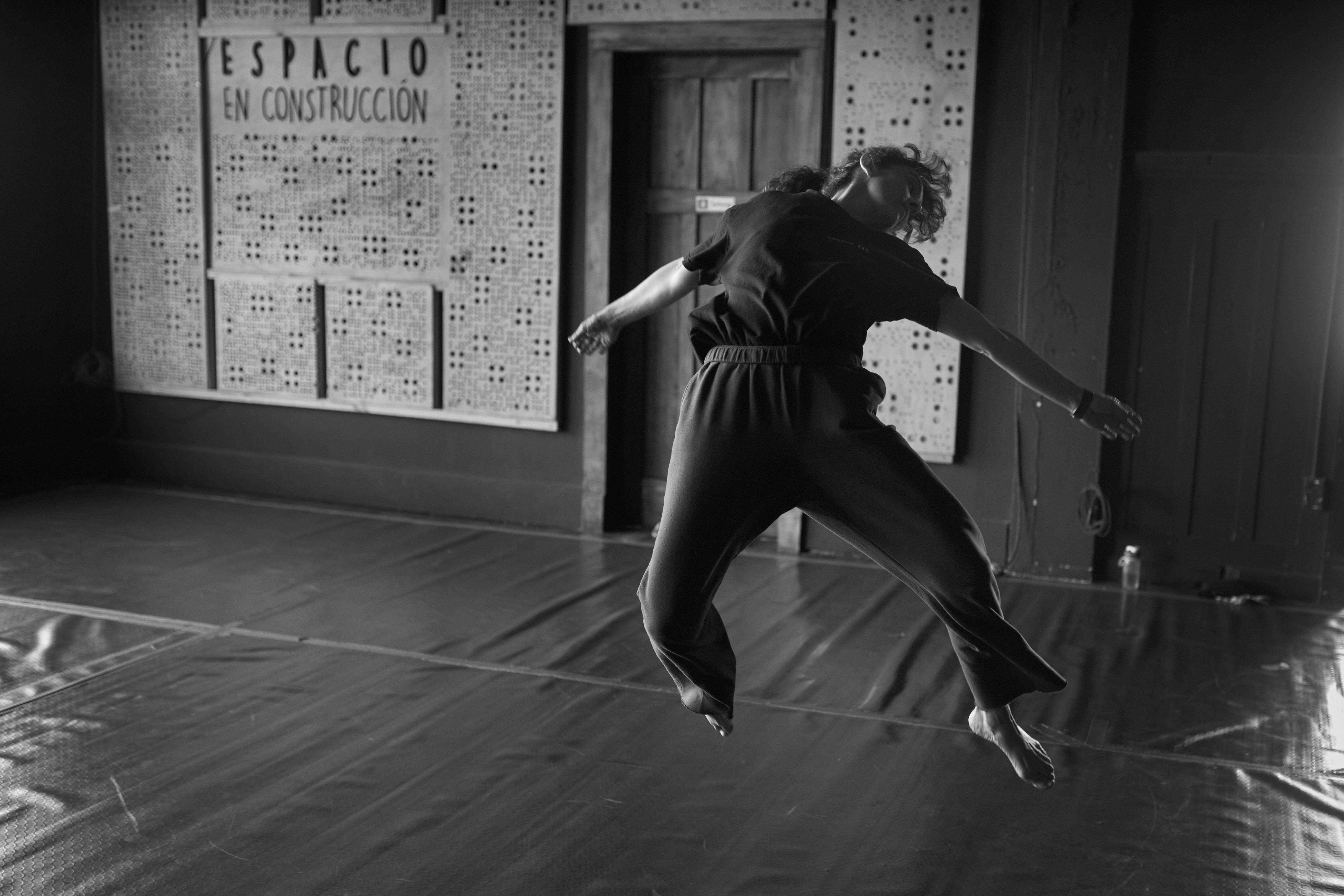 Danza Junto al Río Valdivia